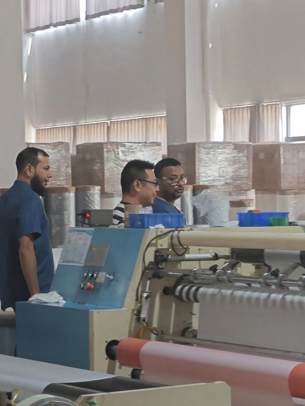 Les clients mexicains viennent dans notre usine pour inspection et coopération